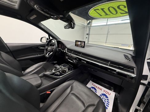 Used 2017 Audi Q7 3.0T Premium Plus w/ Premium Plus Package image 27