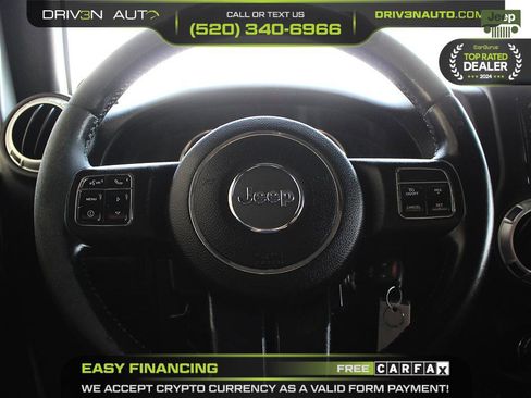 Used 2014 Jeep Wrangler Unlimited Rubicon w/ Connectivity Group AWD/4WD image 9