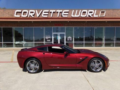 Used 2017 Chevrolet Corvette Stingray Coupe w/ 2LT Preferred Equipment Group RWD image 4