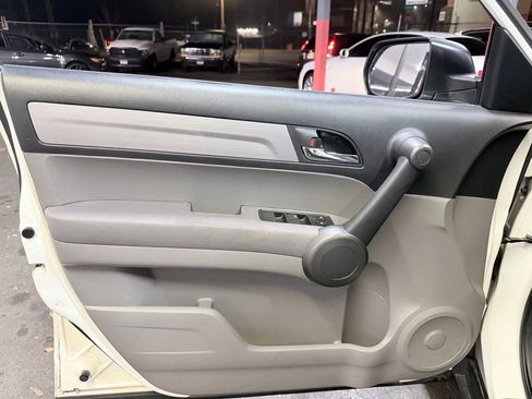 Used 2011 Honda CR-V SE image 12