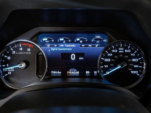 Used 2022 Ford F450 Limited w/ FX4 Off-Road Package image 17