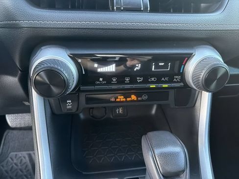 Certified 2023 Toyota RAV4 LE FWD image 21