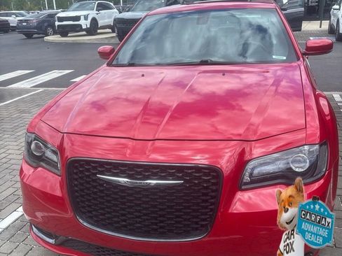 Used 2016 Chrysler 300 S w/ 300S Premium Group RWD image 2