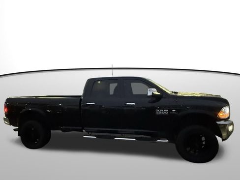 Used 2017 RAM 2500 Laramie w/ Convenience Group image 7