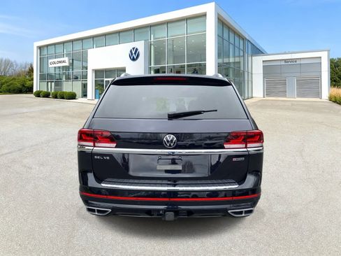Certified 2022 Volkswagen Atlas SEL R-Line AWD/4WD image 4