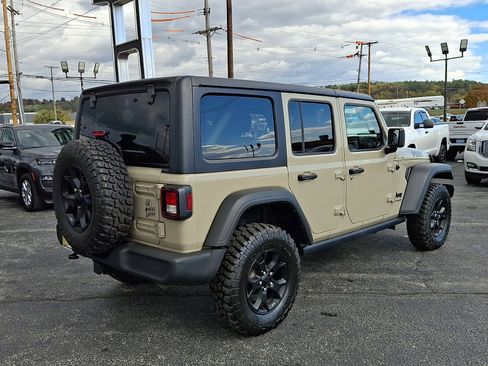 Used 2022 Jeep Wrangler Unlimited Sport image 7
