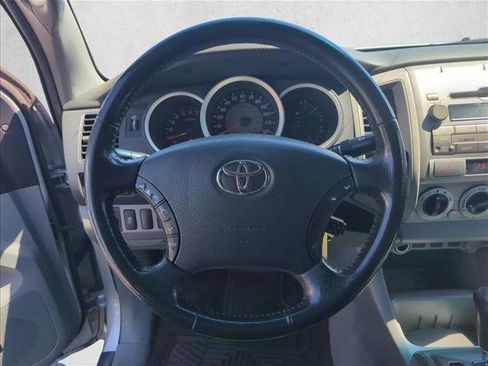 Used 2010 Toyota Tacoma PreRunner RWD image 12