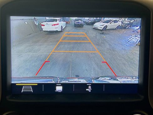 Used 2019 GMC Sierra 1500 SLT AWD/4WD image 8