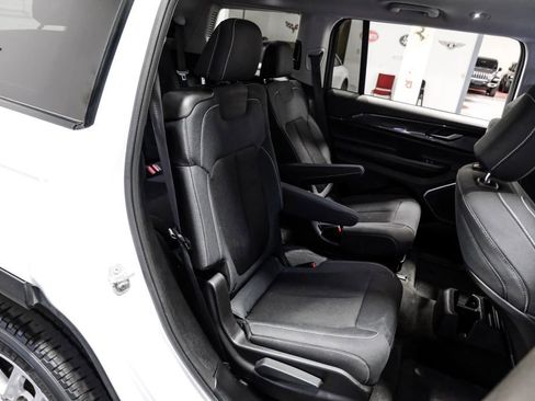 Used 2021 Jeep Grand Cherokee L Laredo w/ Luxury Tech Group I AWD/4WD image 36