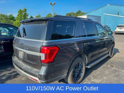 Used 2022 Ford Expedition XLT AWD/4WD image 5