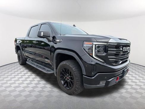 Used 2022 GMC Sierra 1500 AT4 w/ AT4 Premium Package AWD/4WD image 3