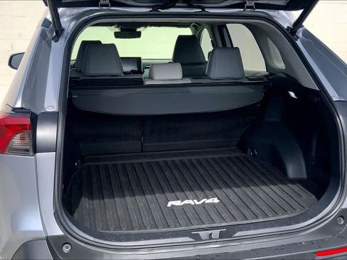 Used 2021 Toyota RAV4 XLE Premium AWD/4WD image 18