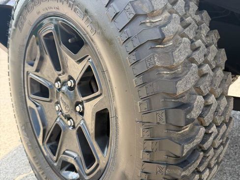 Used 2015 Jeep Wrangler Sport AWD/4WD image 4