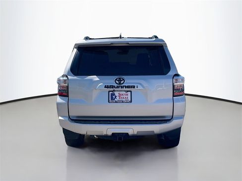 Used 2023 Toyota 4Runner SR5 Premium image 6