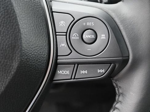 Certified 2026 Toyota Corolla SE w/ SE Package FWD image 16