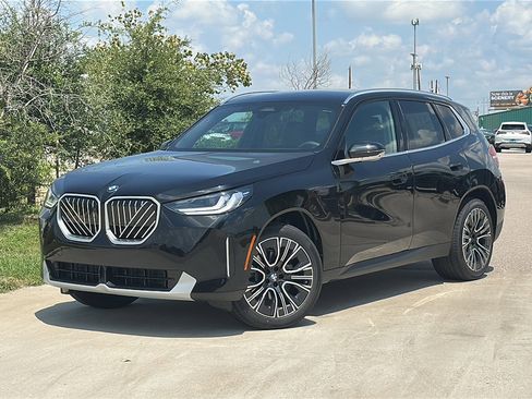 New 2026 BMW X3 xDrive30 w/ Premium Package image 2