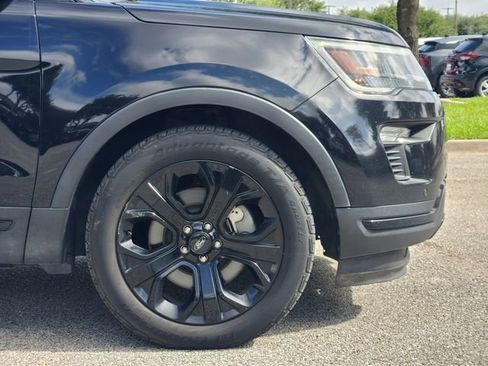 Used 2019 Ford Explorer Sport w/ Equipment Group 401A AWD/4WD image 8
