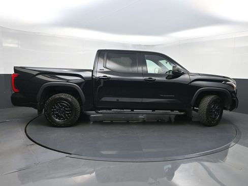 Used 2025 Toyota Tundra SR5 w/ SR5 Premium Package AWD/4WD image 44
