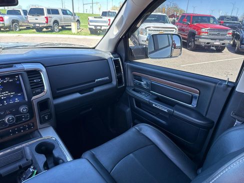 Used 2018 RAM 3500 Laramie AWD/4WD image 24