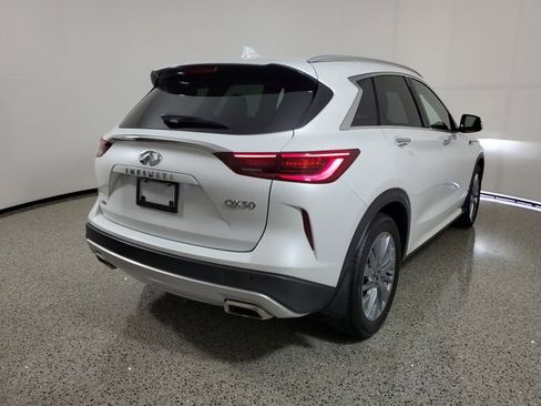 Used 2023 INFINITI QX50 Luxe AWD/4WD image 5