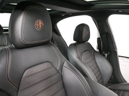 New 2025 Alfa Romeo Giulia w/ Driving Assist Package image 26