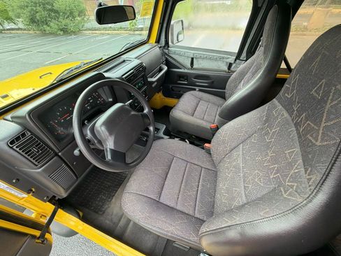 Used 2002 Jeep Wrangler X AWD/4WD image 49