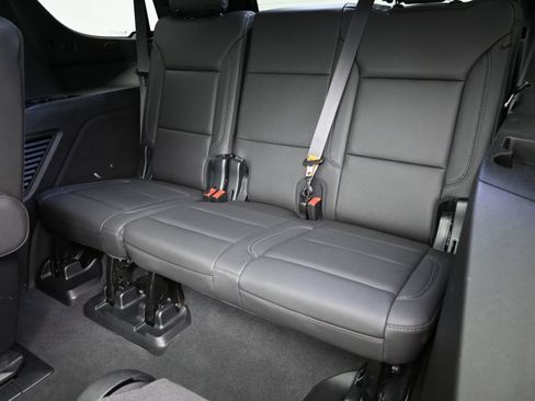 Used 2023 Chevrolet Tahoe Z71 w/ Luxury Package image 44