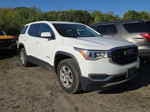 Used 2019 GMC Acadia SLE w/ LPO, Floor Liner Package AWD/4WD image 3
