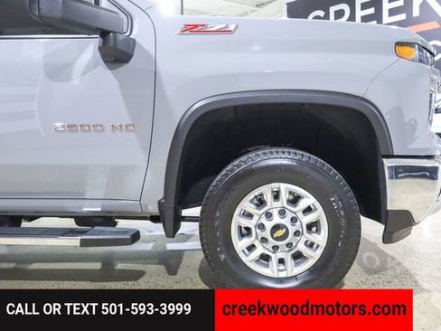 Used 2024 Chevrolet Silverado 2500 LT w/ Convenience Package image 34