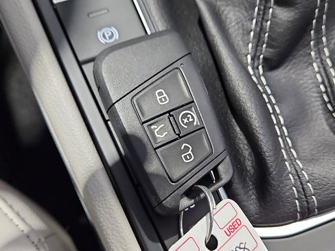 New 2026 Volkswagen Jetta SE FWD image 20