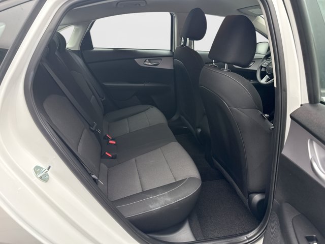 Used 2023 Kia Forte LXS w/ LXS Technology Package FWD image 17