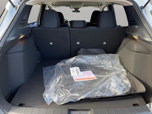 Certified 2025 Nissan Kicks SV image 37