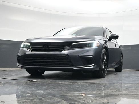 Used 2024 Honda Civic Sport image 27