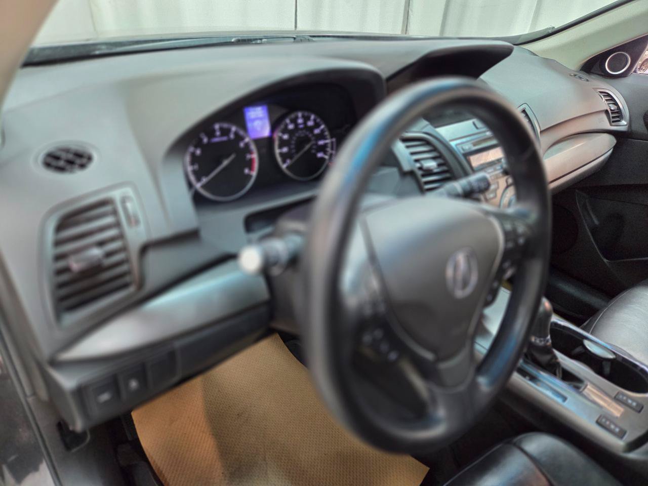 Used 2015 Acura RDX w/ Technology Package AWD/4WD image 17