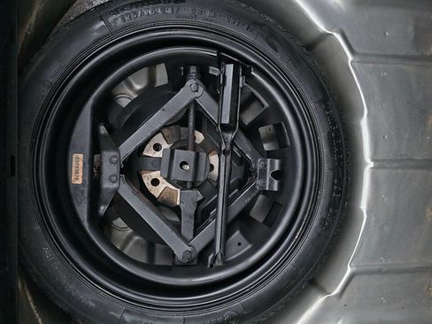 Used 2008 Buick Lucerne CXL w/ Luxury Package image 40