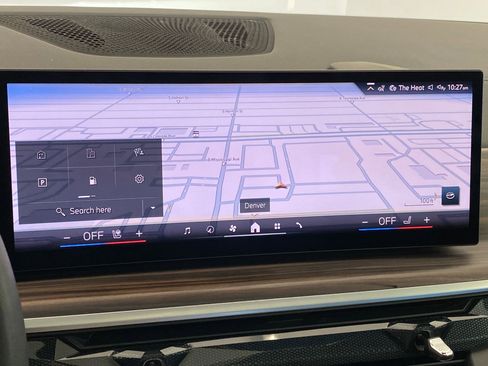 Used 2025 BMW X5 xDrive50e w/ Climate Comfort Package image 27