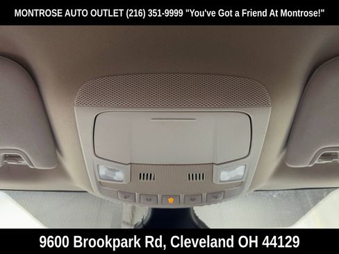 Used 2022 Ford Edge SE image 25