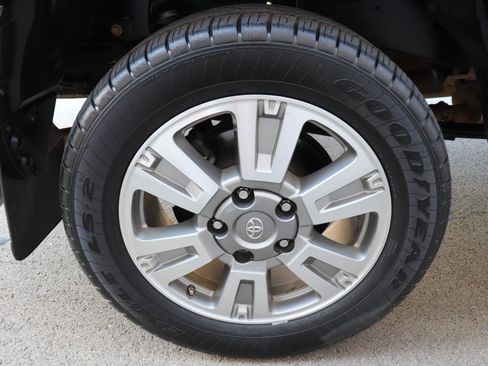 Used 2016 Toyota Tundra Platinum image 81