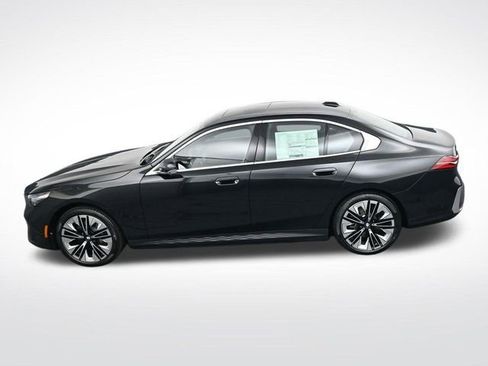 New 2026 BMW i5 eDrive40 image 24