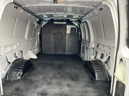 Used 2013 Ford E-250 and Econoline 250 w/ Commercial Cargo Van Pkg image 6