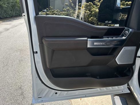 Used 2025 Ford F250 King Ranch w/ Chrome Package image 18
