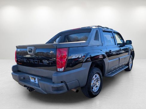Used 2002 Chevrolet Avalanche 4x4 w/ Off-Road Suspension Pkg image 5