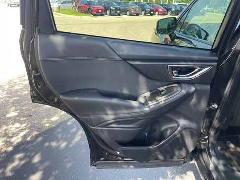 Used 2023 Subaru Forester Premium AWD/4WD image 18
