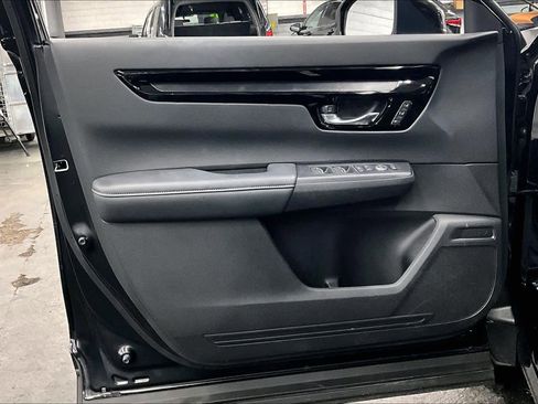 Used 2025 Honda CR-V EX-L image 21