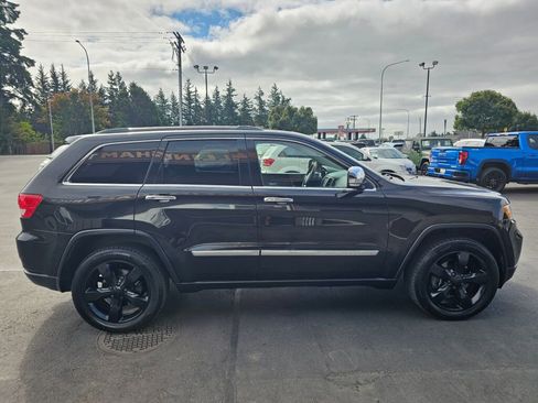 Used 2011 Jeep Grand Cherokee Overland image 4