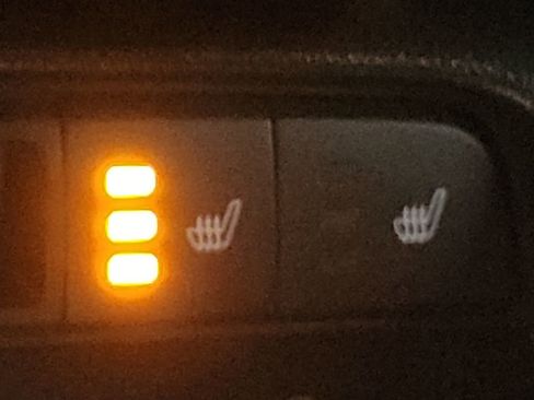 Used 2023 MAZDA MX-5 Miata Club w/ Weather Package image 33