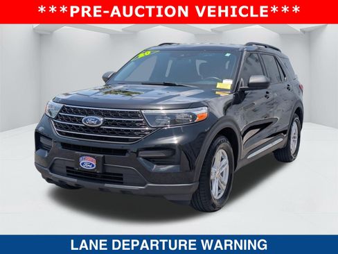 Used 2020 Ford Explorer XLT RWD image 8