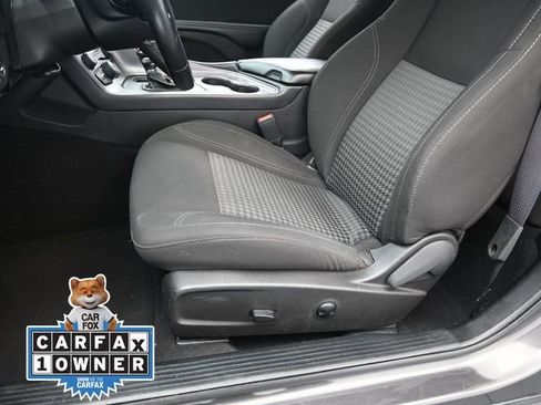 Used 2023 Dodge Challenger SXT image 17