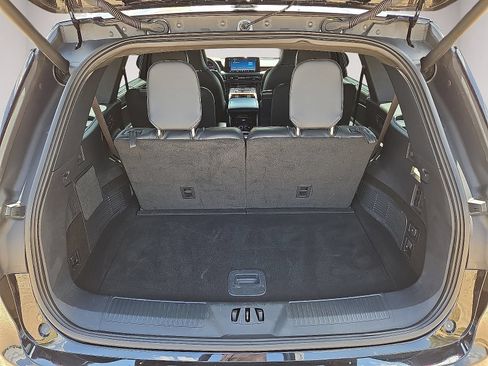 Used 2025 Lincoln Aviator Black Label AWD/4WD image 13