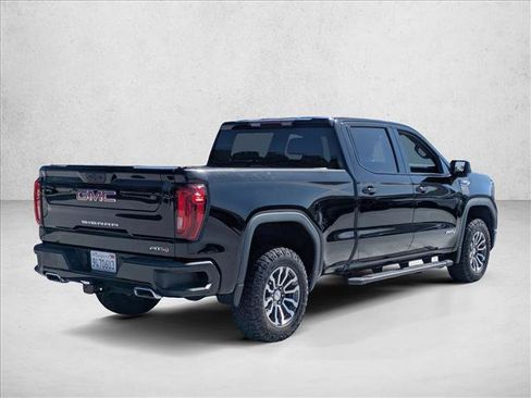 Used 2022 GMC Sierra 1500 AT4 image 5